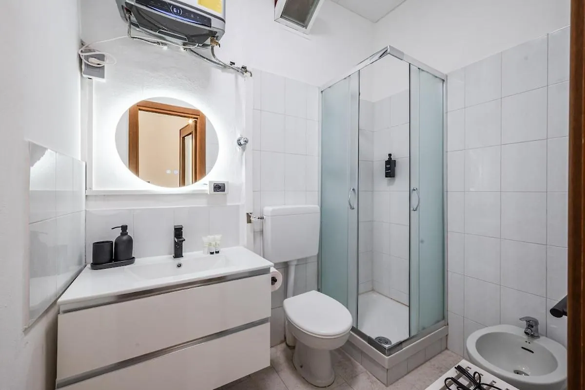 Apartmán In The Heart Of The Navigli - Duomo - Wifi - Ac Milán 0*,