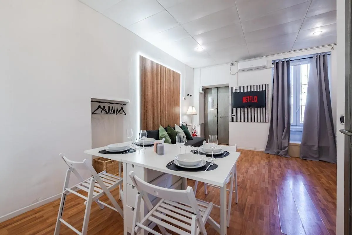 In The Heart Of The Navigli - Duomo - Wifi - Ac Appartement Milaan Italië